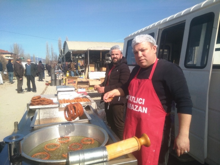 Mobil Tatlıcı Semt Pazarlarında