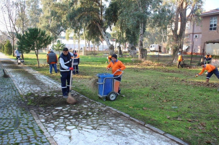 Başkan Özcan Sabah Mesaisine Sümer’de Başladı