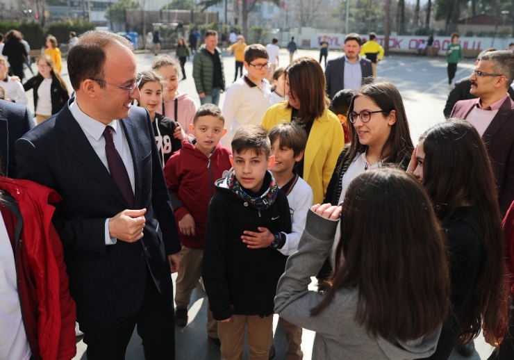 Öğrencilere Deprem Anında Yapılması Gerekenler Anlatıldı