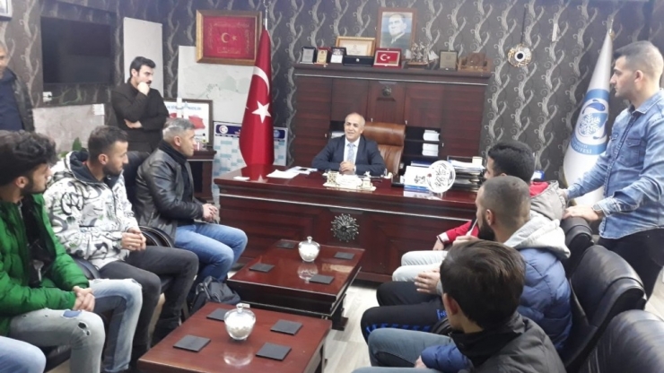 Başkan Ensari Sporcuları Kabul Etti