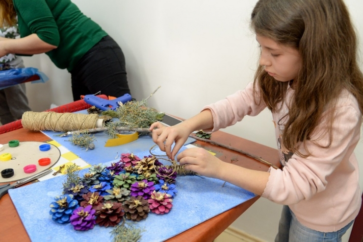 Altındağ’da Geri Dönüşüm Atölyesinde Çöpten Sanata