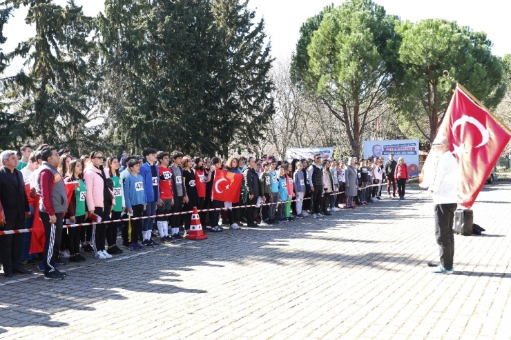 Sporcular Antik Kentte Yarıştı