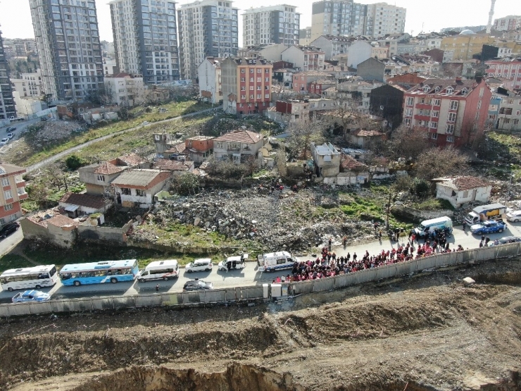 Gaziosmanpaşa’da Deprem Tatbikatı Gerçeği Aratmadı