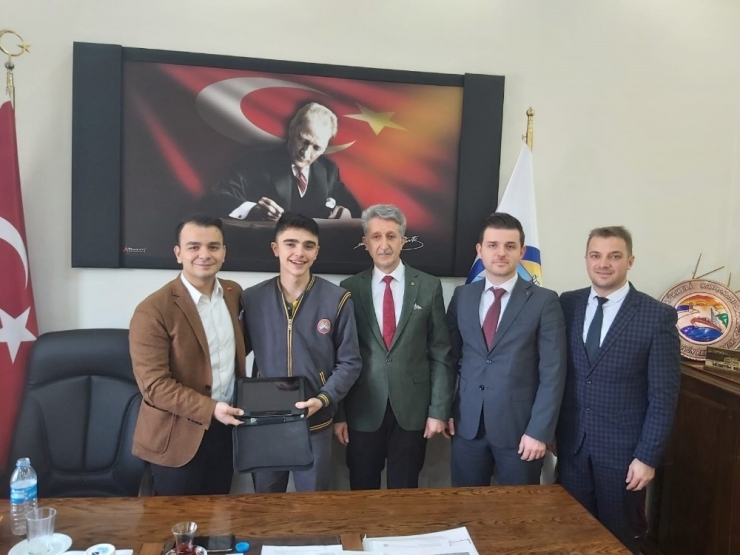 Bölge Birincisi Olan Türkelili Öğrenci Ödüllendirildi