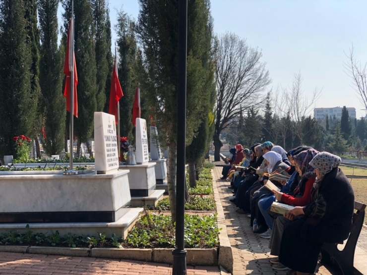 Bursalı Kardelenler Şehit Abileri İçin Dua Etti