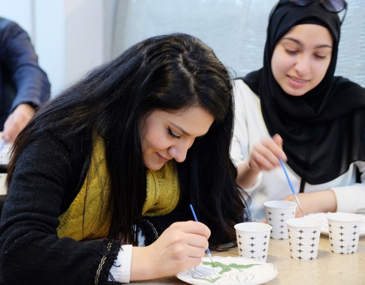 Yabancı Misafirlere Çini Atölyesi