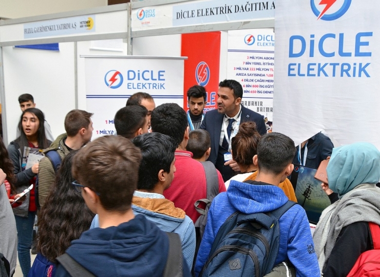 Güneydoğu Bölgesel Kariyer Fuarında Dicle Elektrik’e Yoğun İlgi