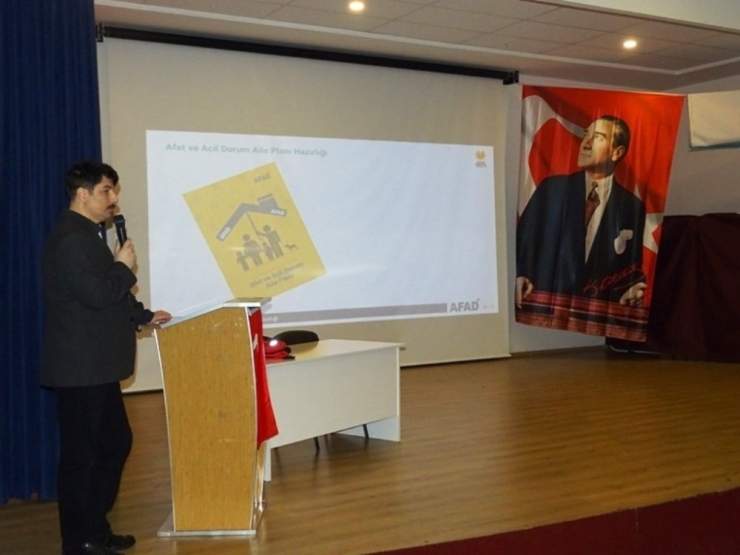 Deprem Haftası’nda 500 Kişiye Eğitim Verildi