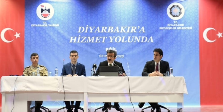 Vali Güzeloğlu: "Diyarbakır’ın 17 İlçesinde Hizmet Seferberliği Ve Gayreti İçindeyiz"