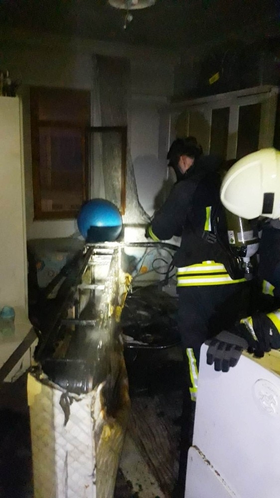 Fethiye‘de Elektrikli Isıtıcı Evi Yaktı