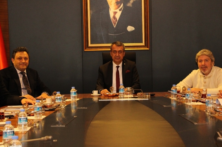 Tekstil İhracatçıları Polonya Ve Romanya’yı Mercek Altına Alıyor