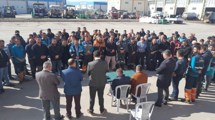 İşçilerden Fetih Suresiyle Tsk’ya Destek