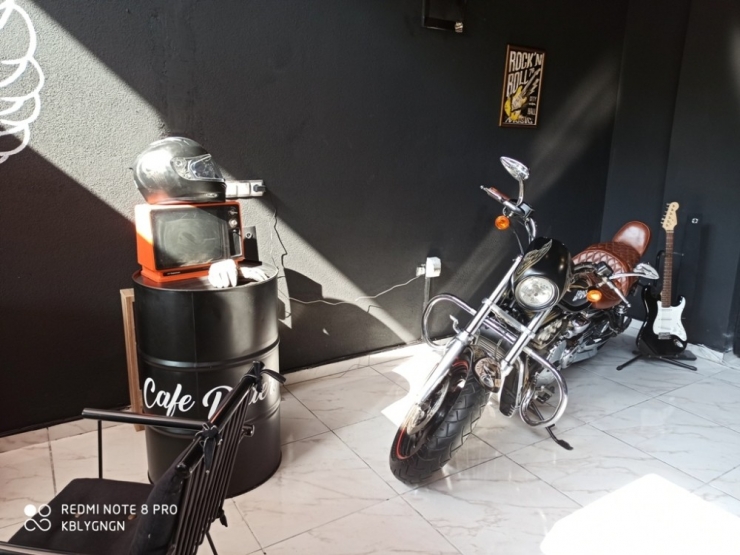 Motosikletseverler İçin Kafe Açıldı