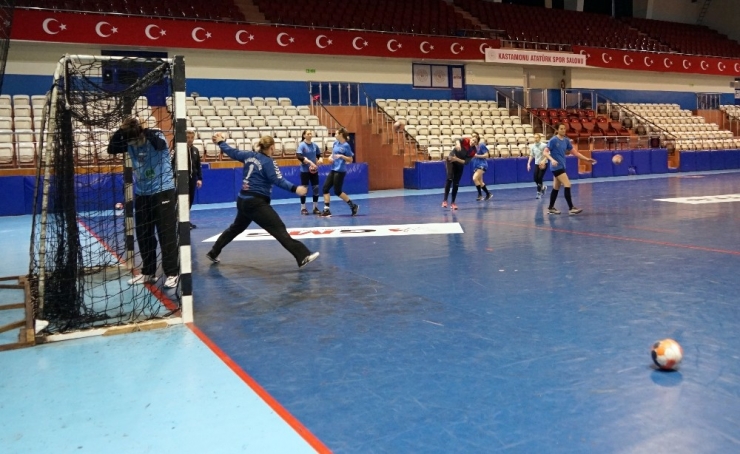 Kastamonu Belediyespor, Siofok Maçının Hazırlıklarına Başladı