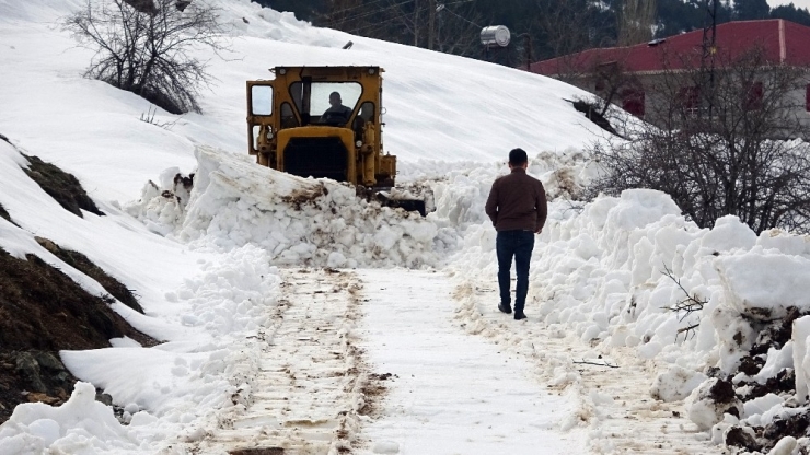 Mersin’in Yüksek Kesimlerinde Karla Mücadele