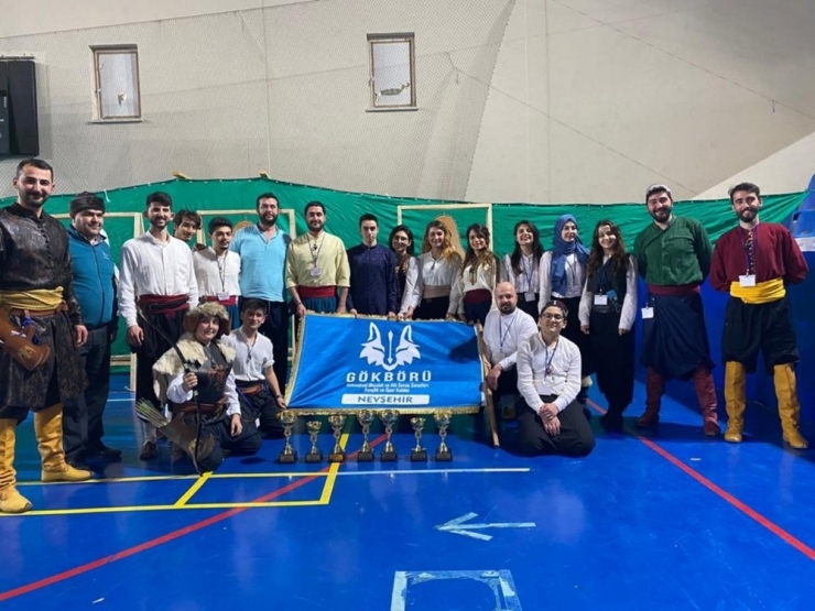 Nevü Gökbörü Okçuları 4 Kupa Birden Kazandı