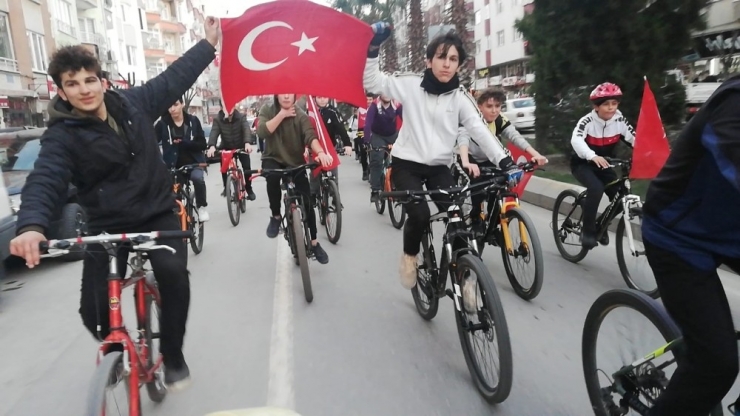 İdlib Şehitleri İçin Pedal Çevirdiler