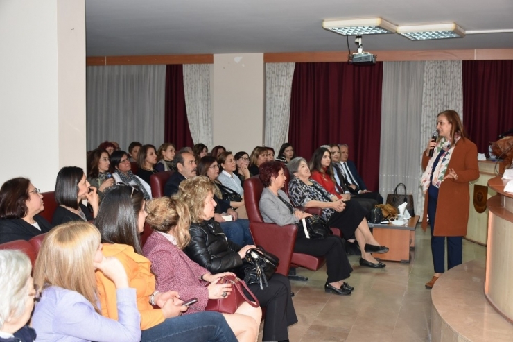 Tarsus’ta ’8 Mart Dünya Kadınlar Günü’ Etkinlikleri Başladı