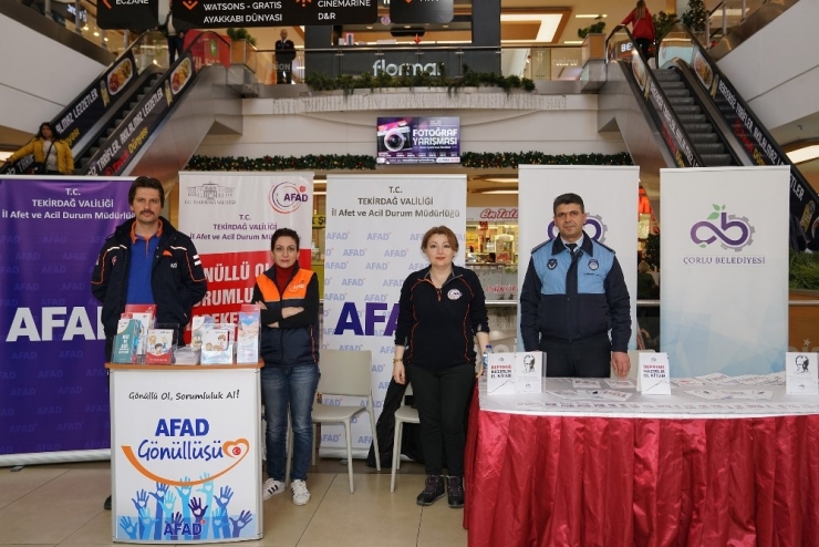 Çorlu Belediyesi Ve Afad Deprem Konusunda Farkındalık Oluşturdu