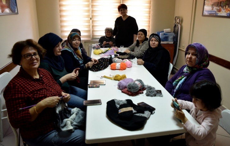 Fevzi Çakmaklı Kadınlardan Örgü Kursuna Yoğun İlgi