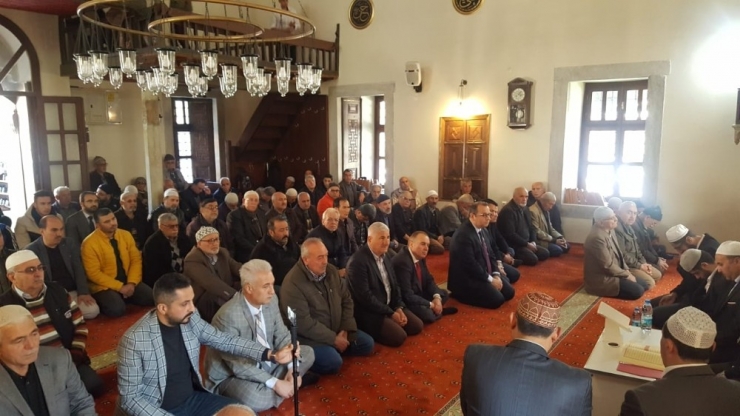 Tire’de Şehitler İçin Gıyabi Cenaze Namazı Kılındı