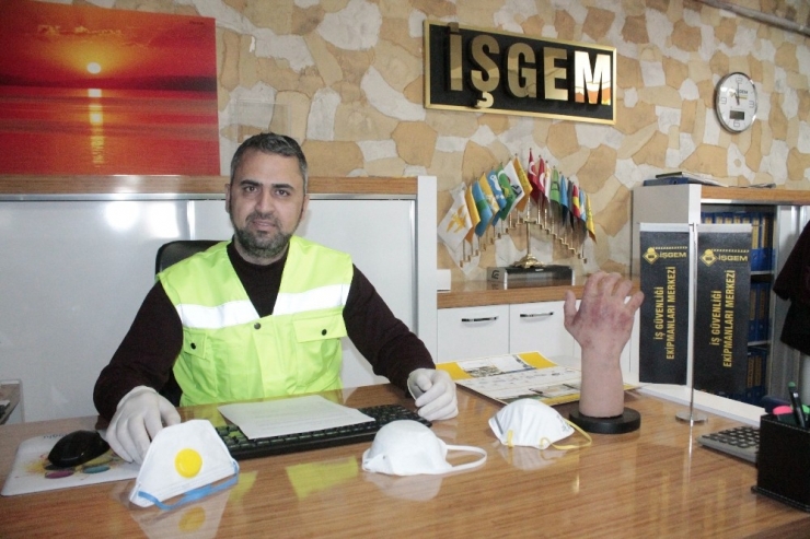 Korona Virüsü Diyarbakır’da Tıbbı Eldiven Ve Tulumu Da Karaborsaya Düşürdü