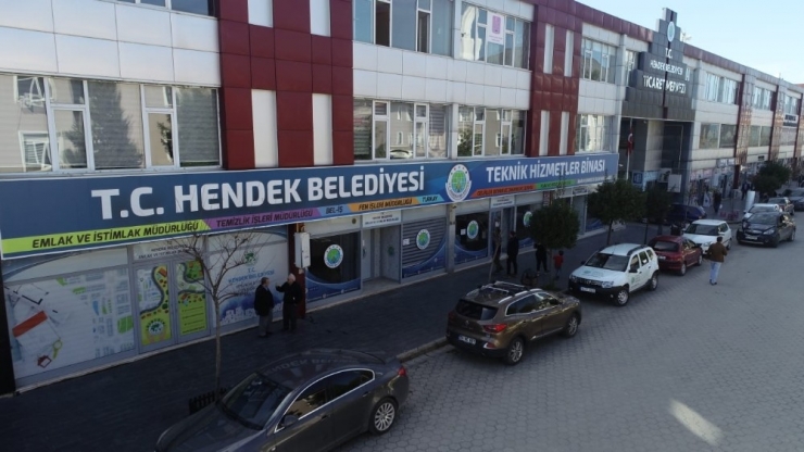Hendek Belediyesi Birim Müdürlüklerinin Yerlerinde Değişik Yapıldı