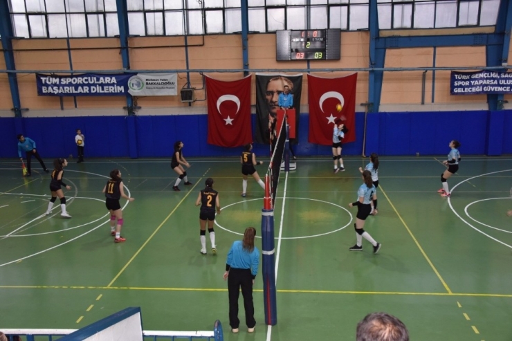 Voleybol Takımından Duyarlı Davranış