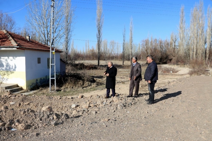 Başkan Öztürk Kocahacılı Mahallesini Ziyaret Etti