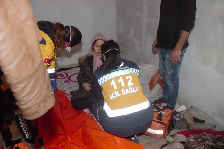 Yunanlıların Parasını Alıp Gönderdiği Hamile Kadın Hastaneye Kaldırıldı