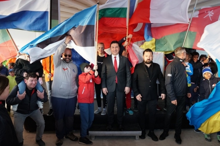 8. Bıor 14 Ülkeden 388 Sporcunun Katılımıyla Başladı