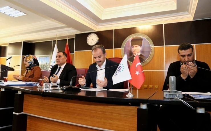 Meclis Üyelerinden Askerler İçin Dua