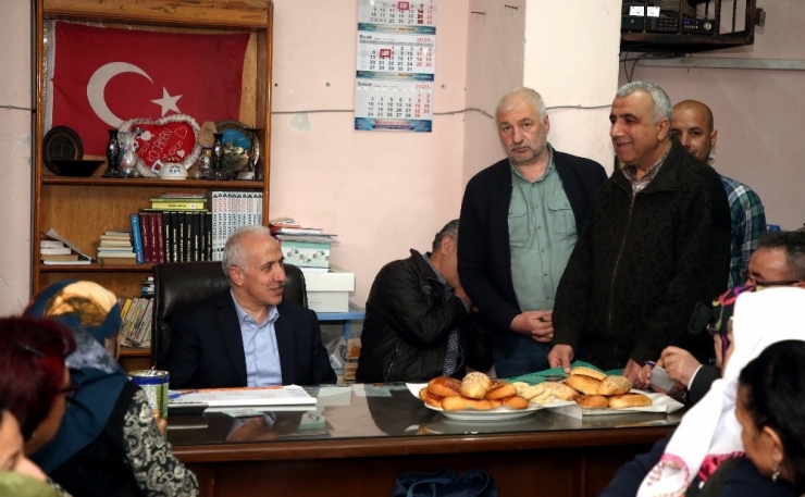 Gültak, Mahalle Sakinleriyle Bir Araya Geldi