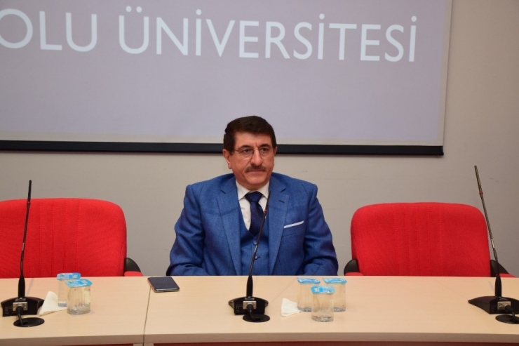 Anadolu Üniversitesi’nde “Ombudsmanlık” Konuşuldu