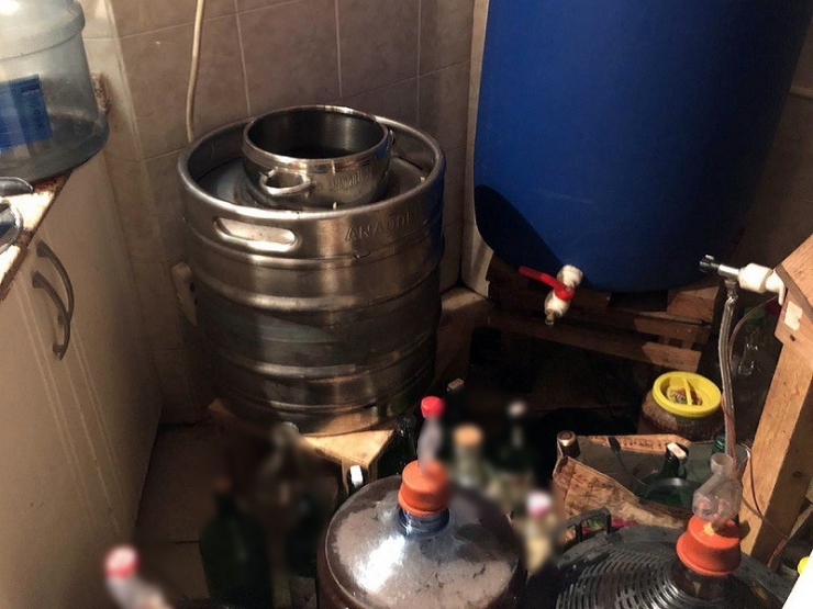 Antalya’da Sahte İçki Operasyonu