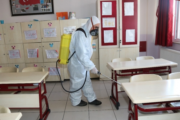 Çankaya’dan Okullarda Dezenfekte Çalışması