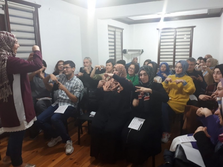 Düzce Belediye’nin Kursları Açıldı