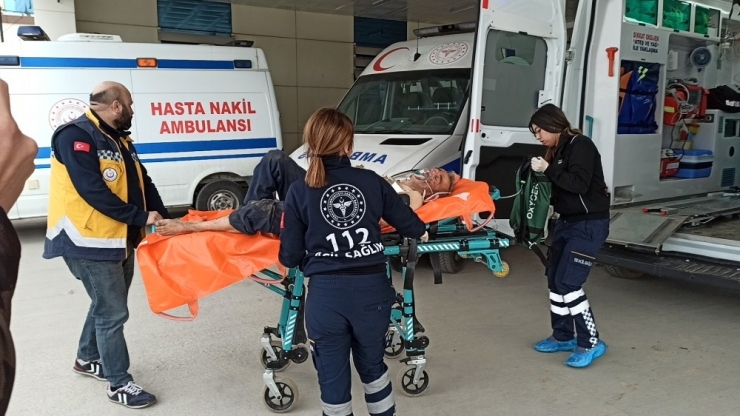 Fındık Bahçesini Temizlemek İçin Yaktığı Ateşte Yanarak Hastanelik Oldu