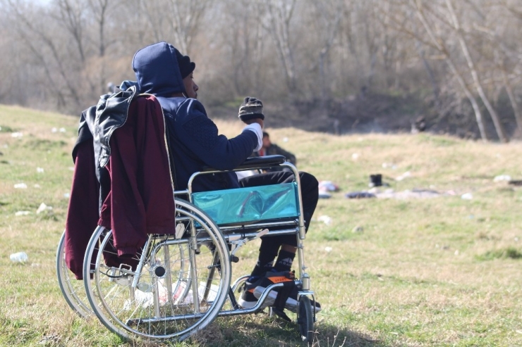 200 Kilometrelik Sınıra Uzanan Umut Yolcuları