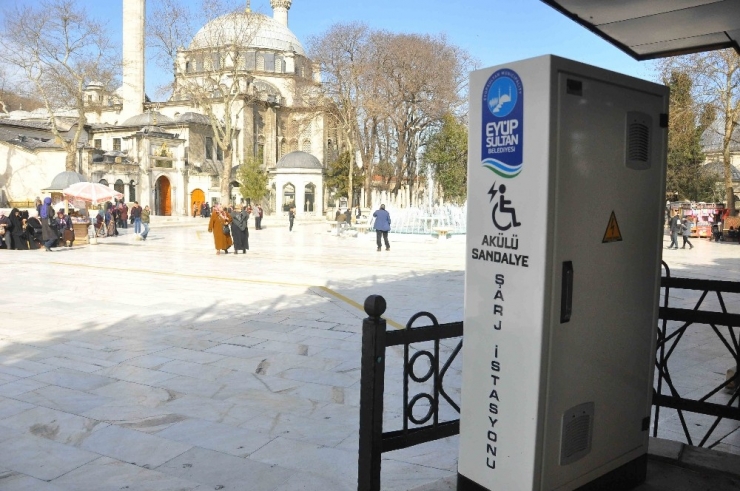 Eyüpsultan’a Akülü Sandalye Şarj İstasyonları Kuruluyor