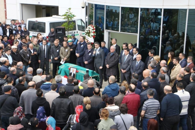 Kartal Belediyesi Personeli Son Yolculuğuna Uğurlandı