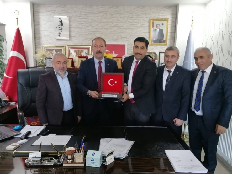 Tomarza Belediyesi’nde İmzalar Atıldı