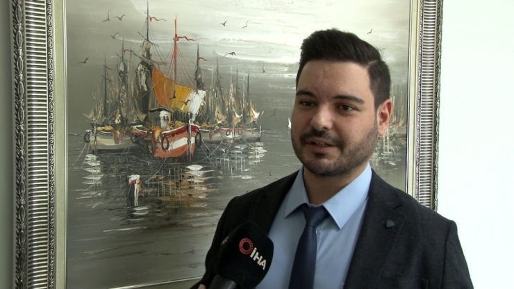 Herkes Merak Ediyor, Bakın O İşlem Nasıl Yapılıyor