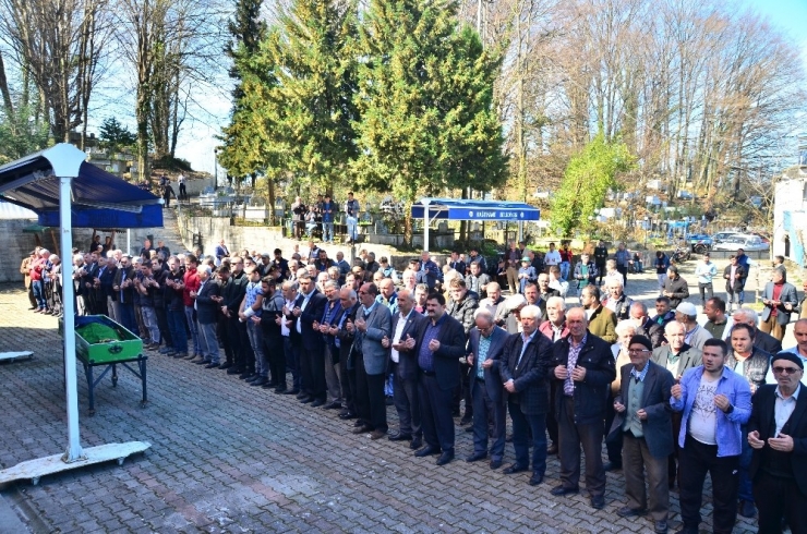 Irmakta Boğulan Baba Toprağa Verildi