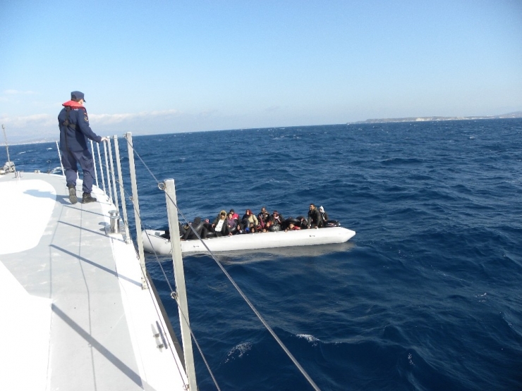 Yunanistan Ölüme Terk Etti, Türk Sahil Güvenliği Kurtardı