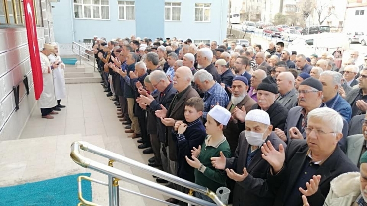 Şehit Mehmetçikler İçin Gıyabi Cenaze Namazı Kılındı