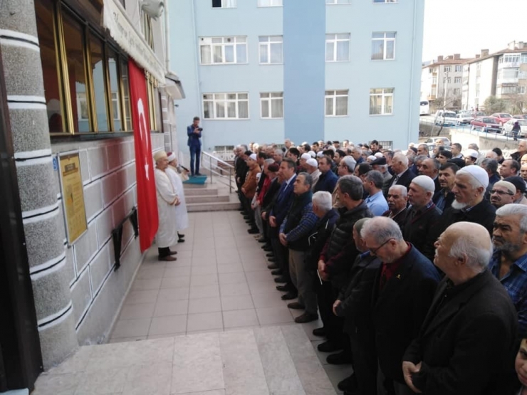 Şehit Mehmetçikler İçin Gıyabi Cenaze Namazı Kılındı