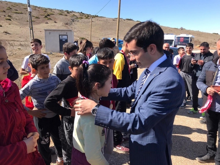 Doğanşehir’de Kros Yarışması Yapıldı