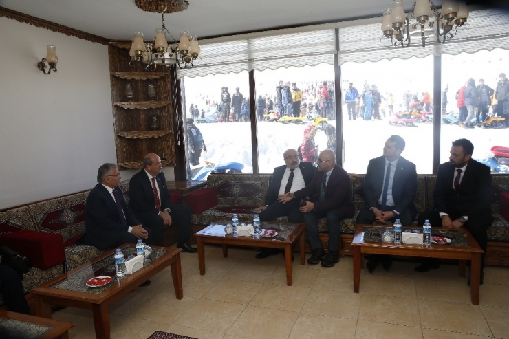 Kktc Başbakanı Tatar Erciyes’e Hayran Kaldı