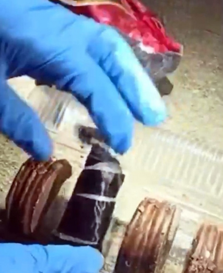 Bisküvi İçinden Uyuşturucu Çıktı